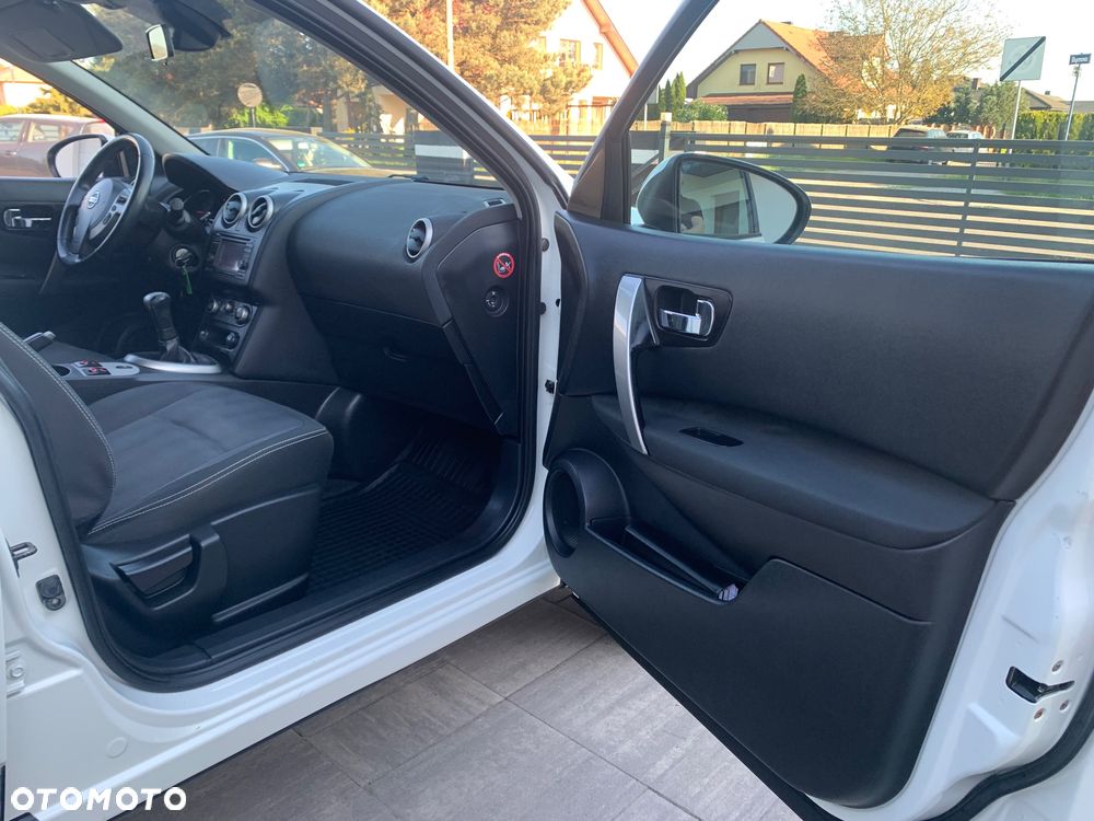 Nissan Qashqai - 12