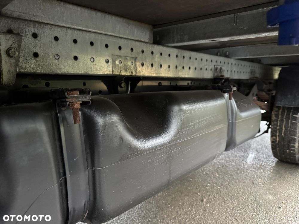 Iveco DAILY 35-170 *3.0* TYLKO 92000 km* KONTENER* Bliźniak* Tempomat* Blokada Mostu* - 8