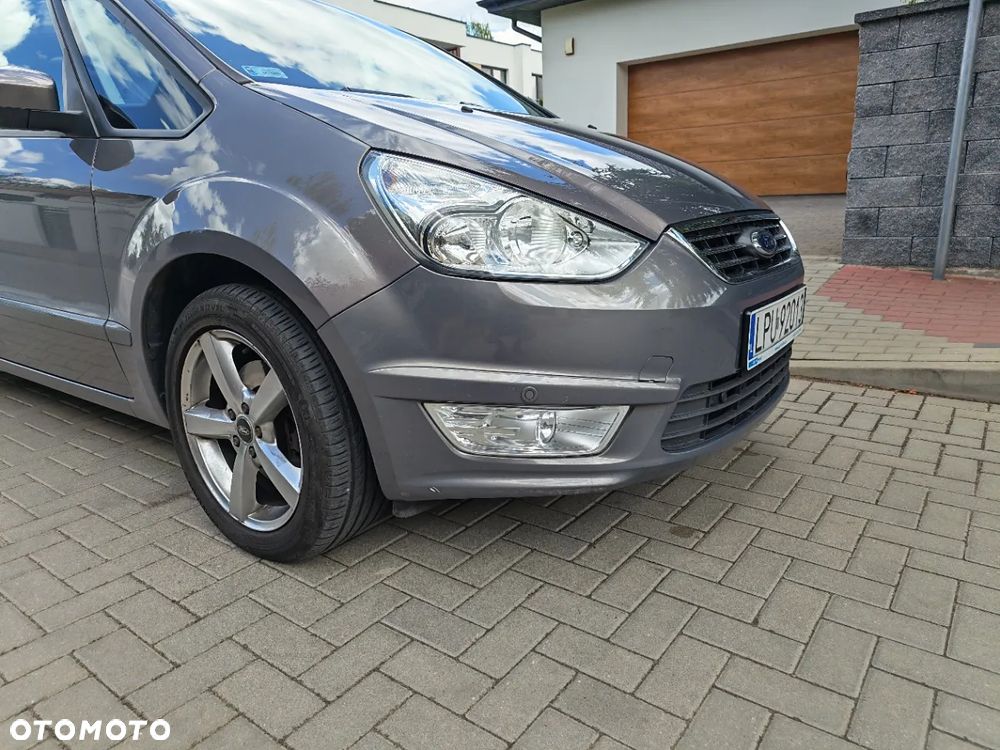 Ford Galaxy 2.0 TDCi Ghia - 13