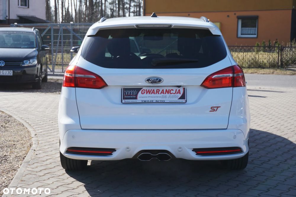 Ford Focus SW 2.0 EcoBoost ST Leather Exclusive Pack - 4