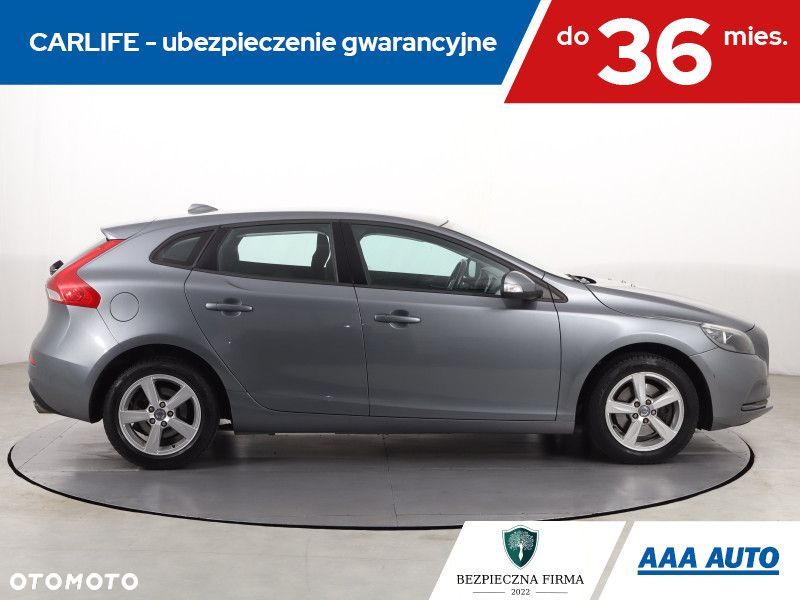 Volvo V40 - 8