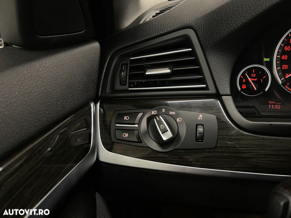 BMW Seria 5 525d Aut. Luxury Line - 26