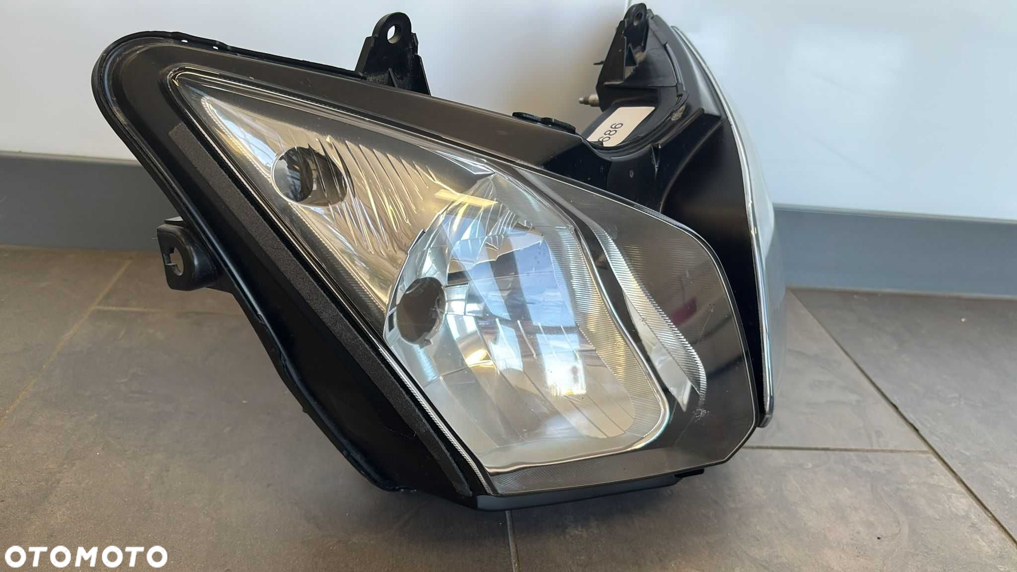 Lampa Reflektor Przód Suzuki DL 650. 1000 V-Strom [989] - 3