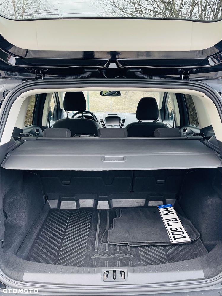 Ford Kuga - 24