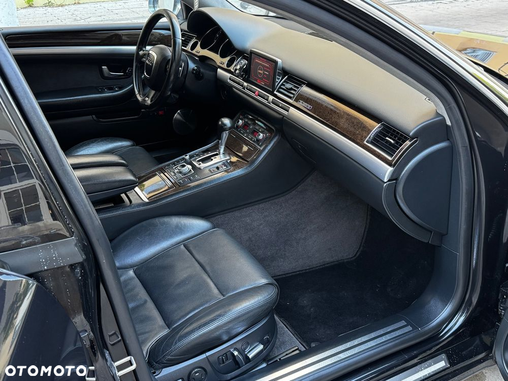 Audi S8 5.2 FSI Quattro - 9