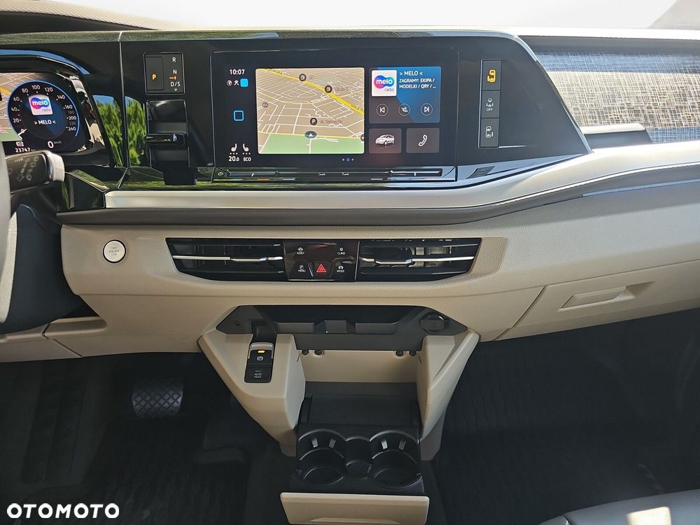 Volkswagen Multivan - 23