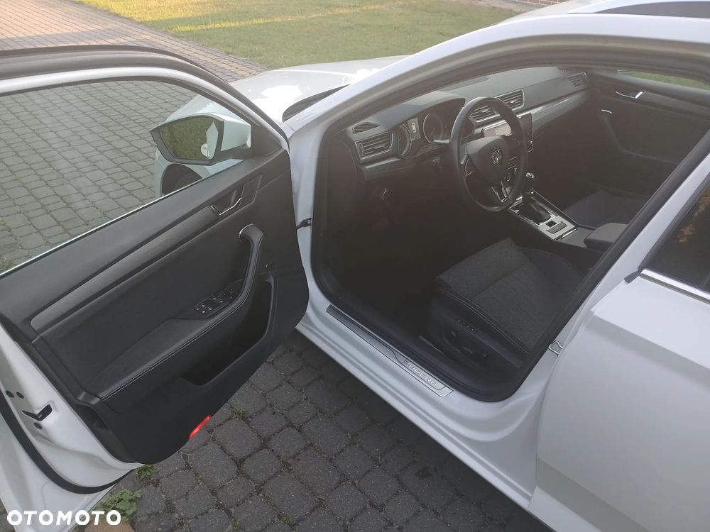 Skoda Superb 2.0 TDI SCR 4x4 Style DSG - 7