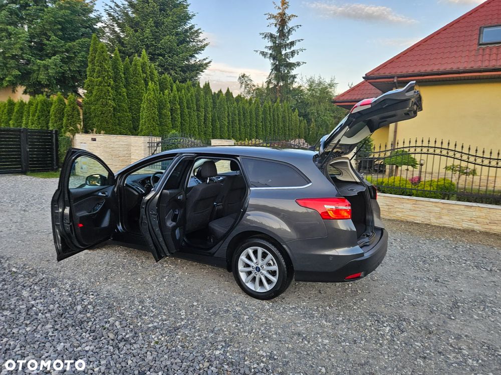 Ford Focus 1.6 TDCi DPF Titanium - 14