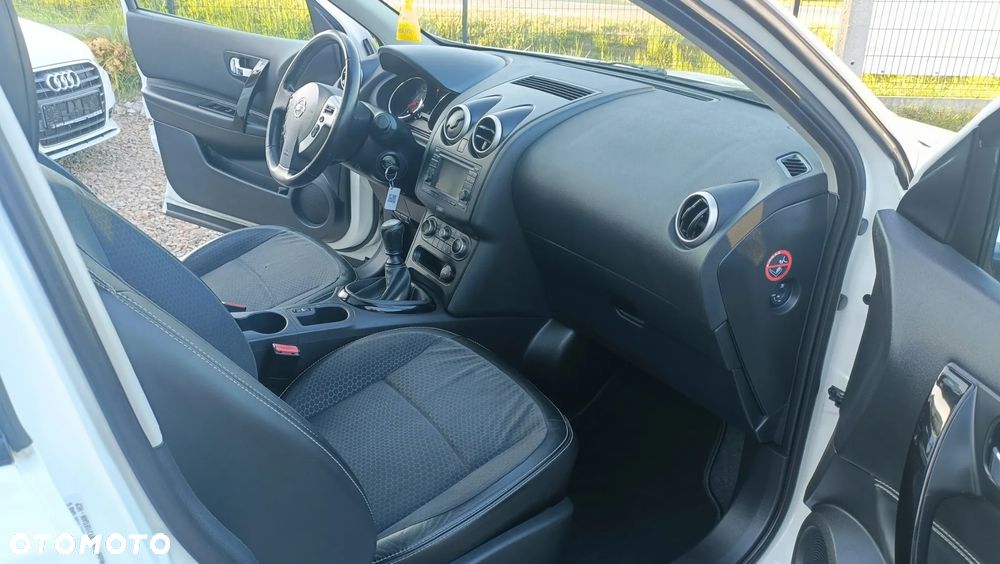 Nissan Qashqai - 11