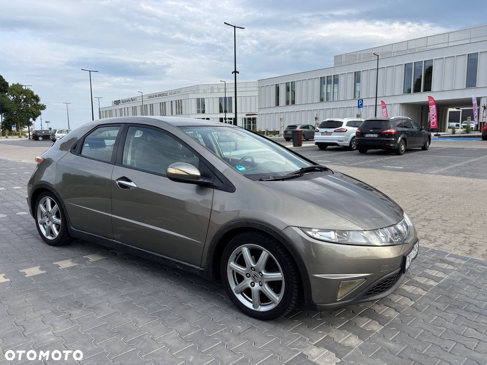 Honda Civic 1.8 Comfort - 8