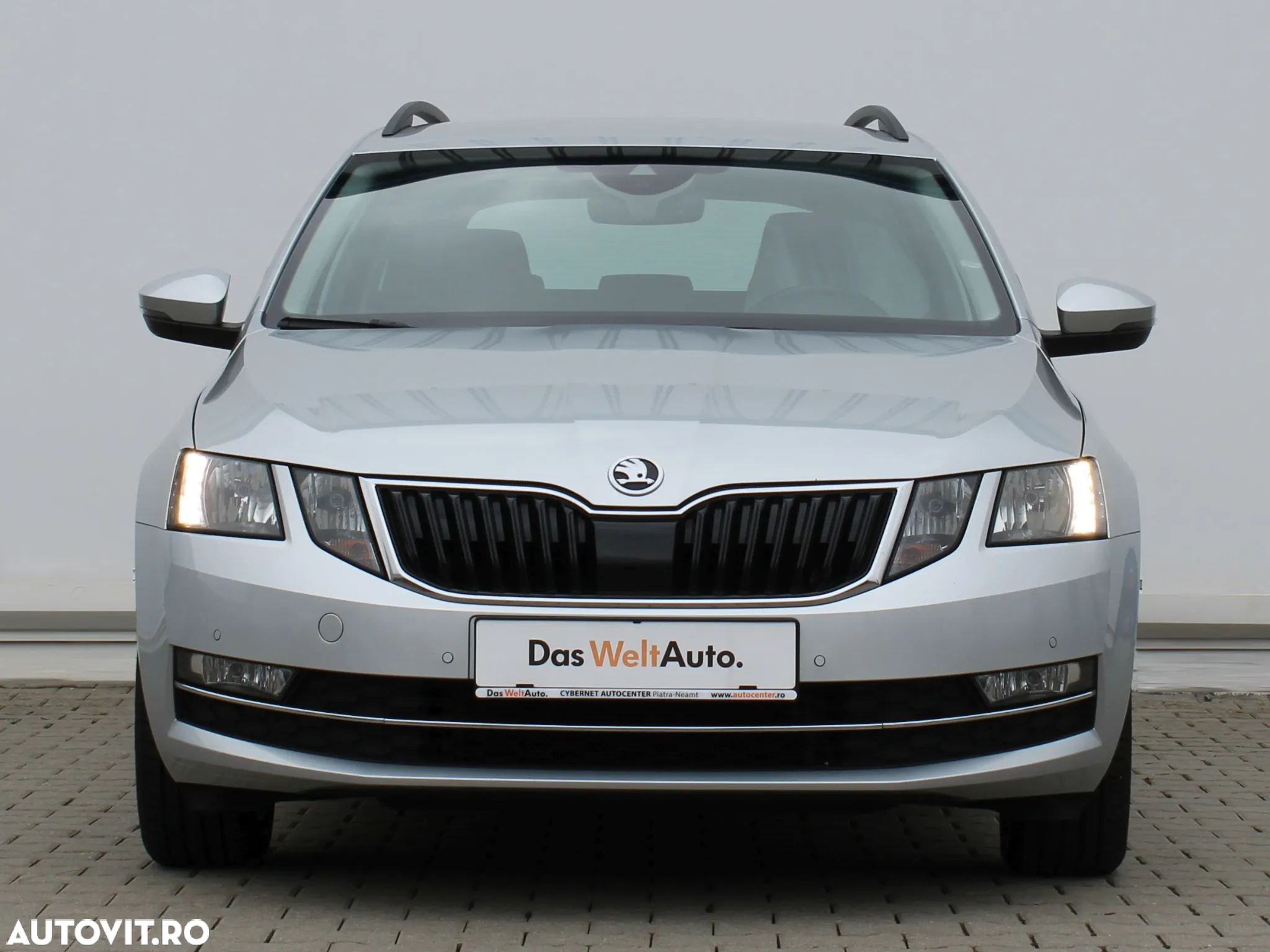 Skoda Octavia 2.0 TDI DSG Ambition - 8
