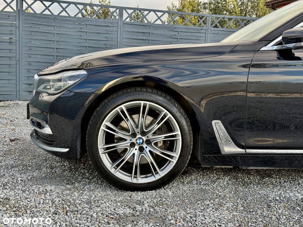BMW Seria 7 740d xDrive - 27