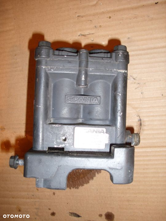 BLOK ZAWORÓW EGR SCANIA R XPI 4088534 - 3