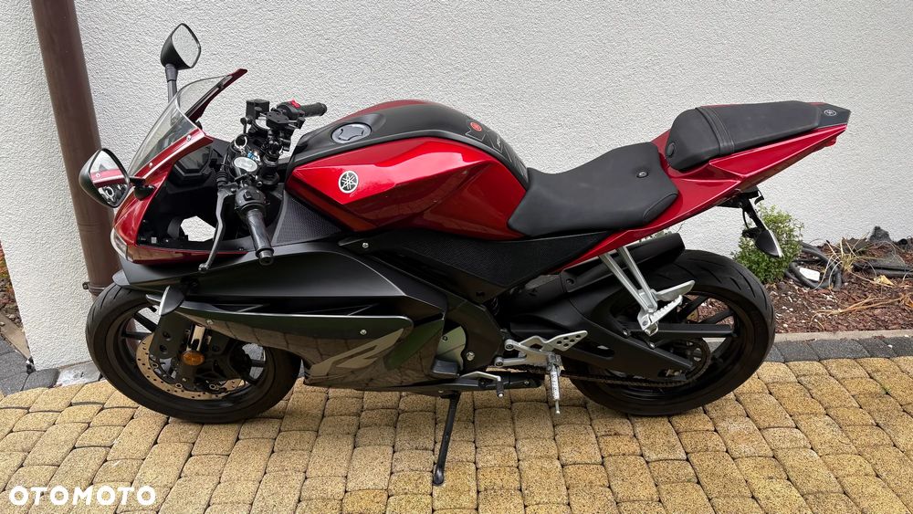 Yamaha YZF - 1