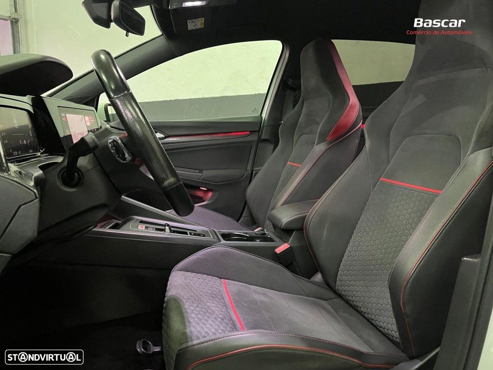 VW Golf 2.0 TSI GTI Clubsport DSG - 11