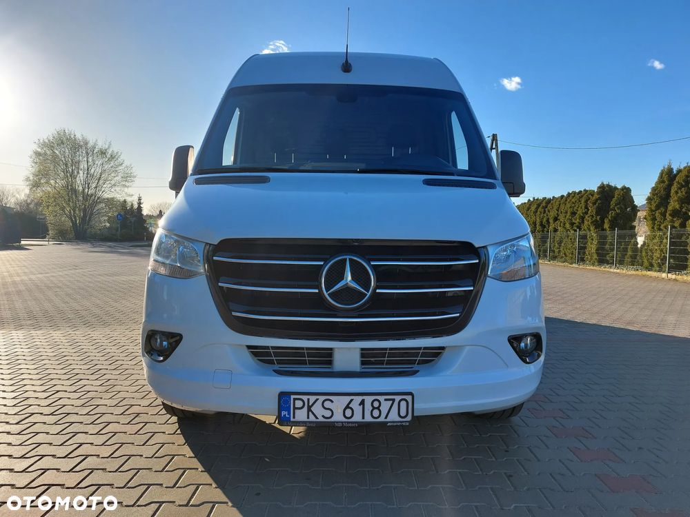 Mercedes-Benz Sprinter - 20