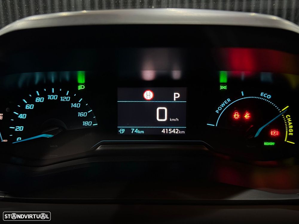 Peugeot e-2008 50 kWh Active - 19