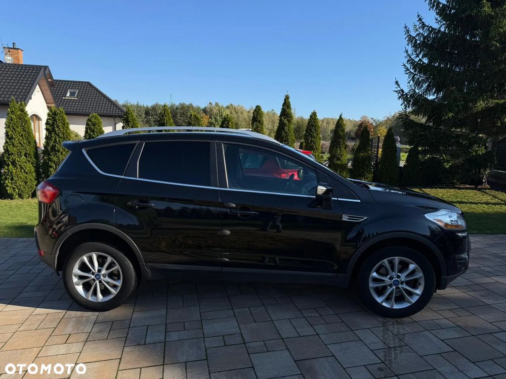 Ford Kuga 2.0 TDCi 2x4 Titanium - 3