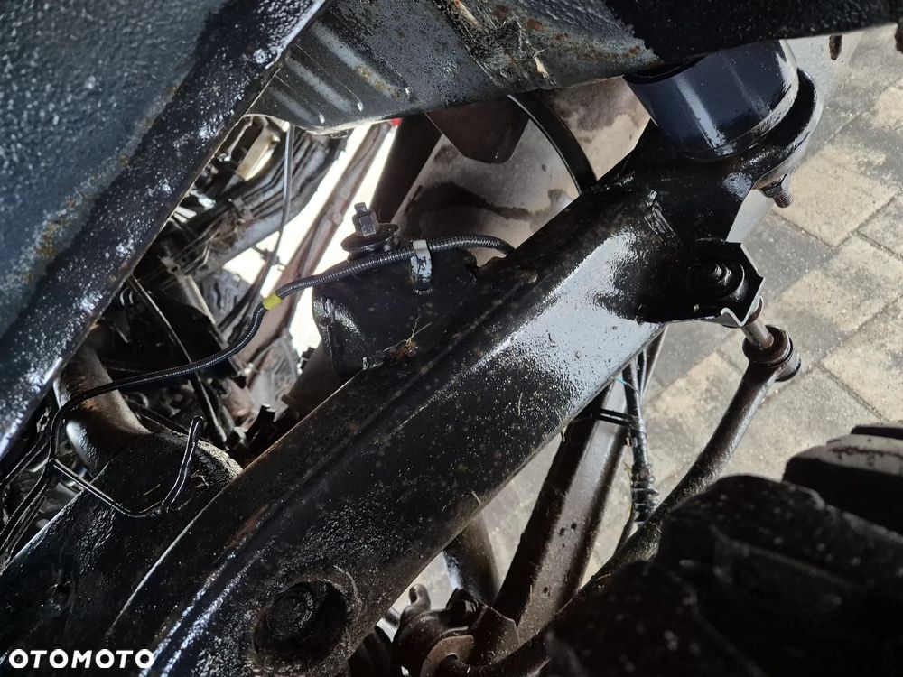 Mitsubishi Pajero - 14