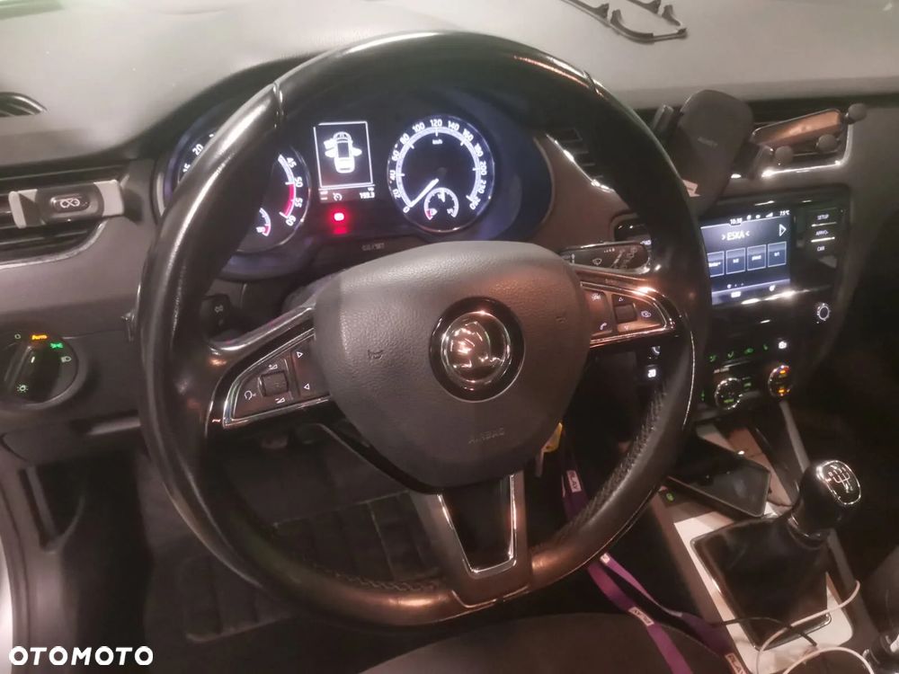 Skoda Octavia 1.6 TDI Active - 8