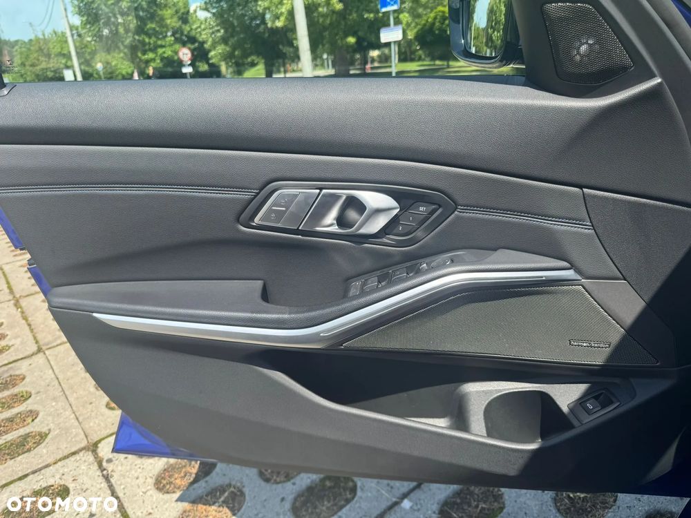 BMW Seria 3 M340i xDrive sport - 25