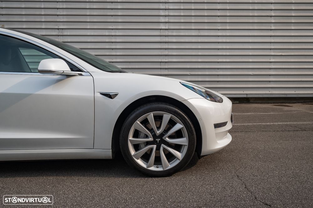Tesla Model 3 AWD Dual Motor Performance - 9