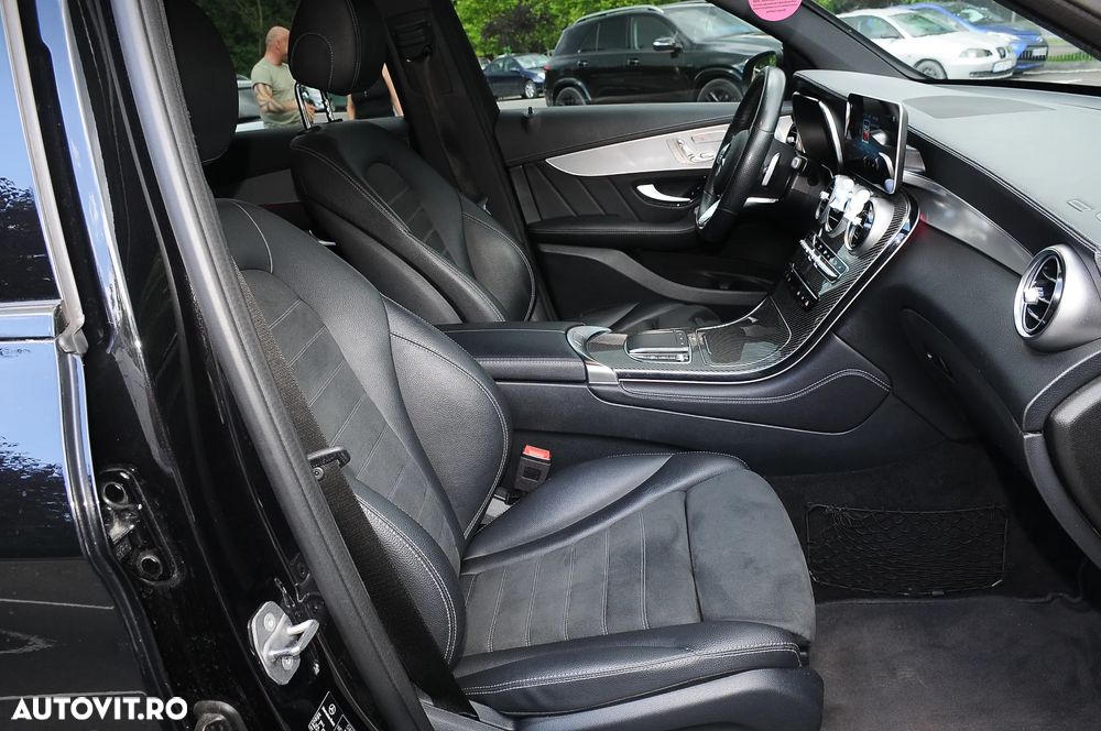 Mercedes-Benz GLC 220 d 4MATIC 9G-TRONIC AMG Line Plus - 34