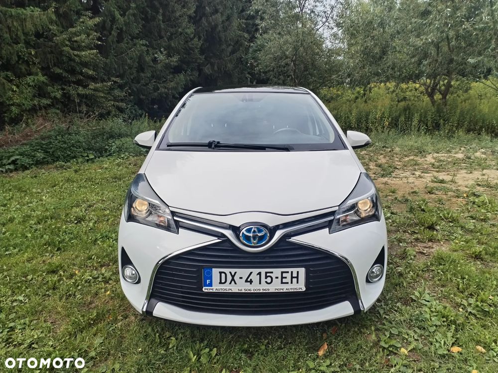 Toyota Yaris 1.5 VVT-i Comfort mit Design Paket - 2