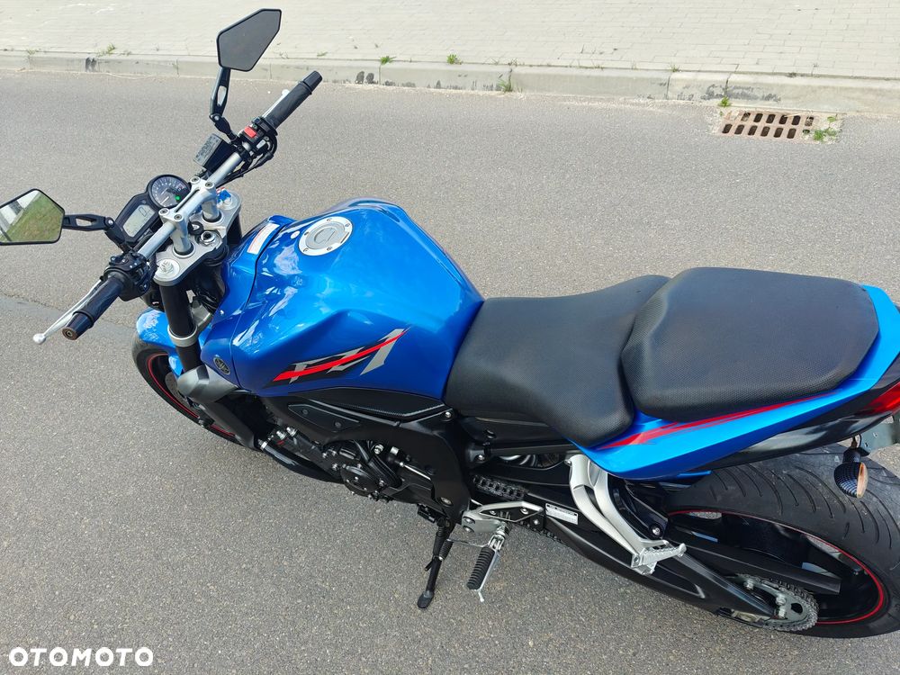 Yamaha FZ - 13