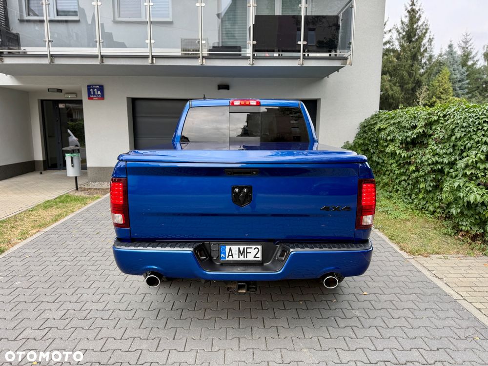 Dodge RAM 1500 5.7 4x4 - 5