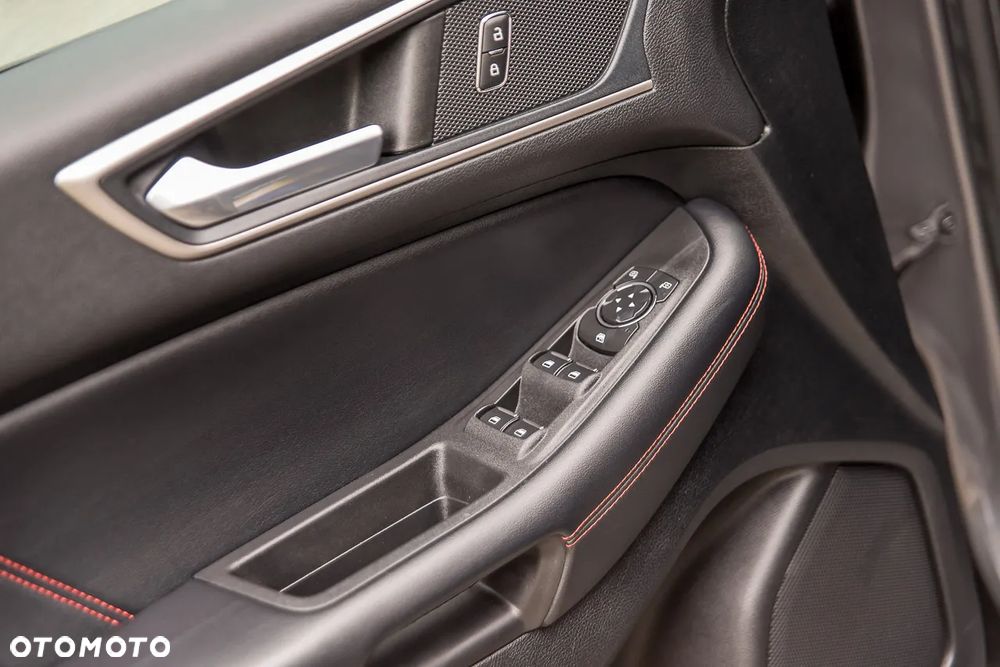 Ford Edge - 22