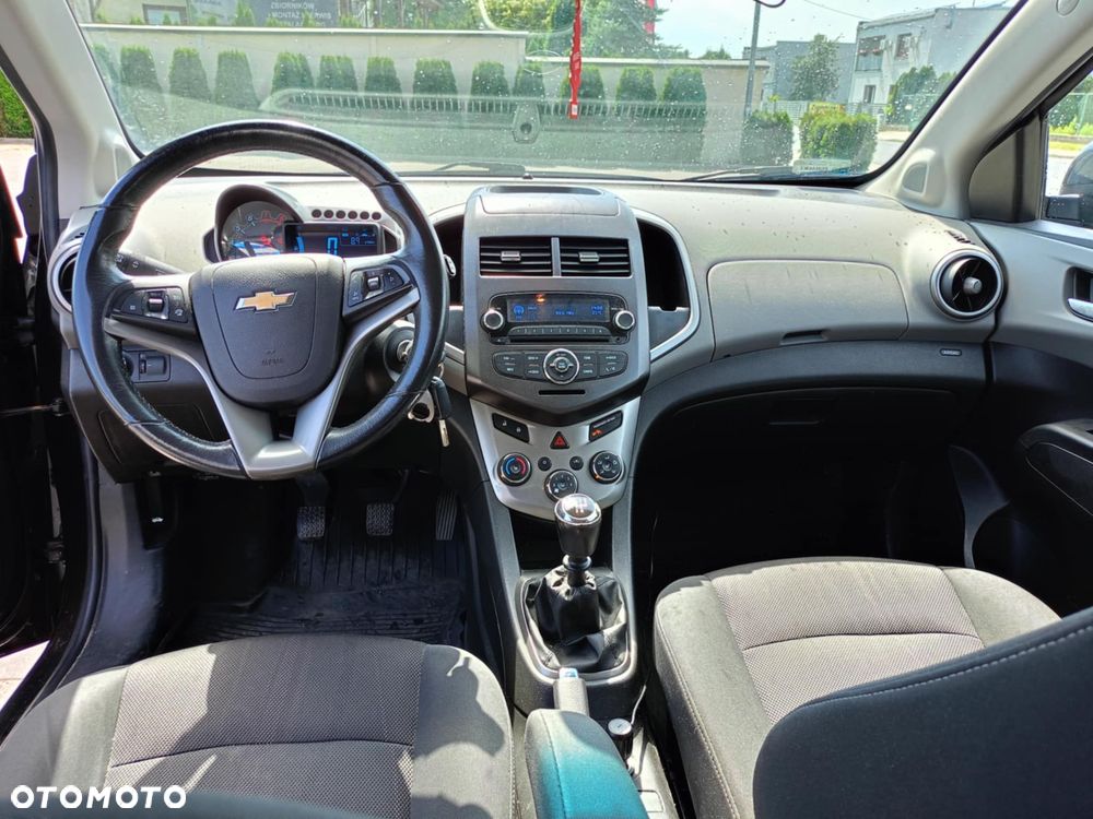Chevrolet Aveo - 8