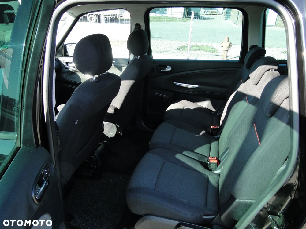 Ford Galaxy 2.0 TDCi Ghia - 11