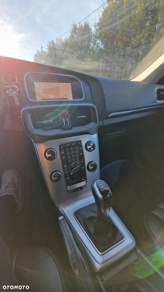 Volvo V40 D2 Drive-E Ocean Race - 16