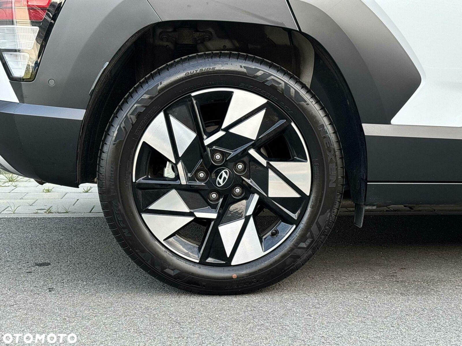 Hyundai Kona - 18