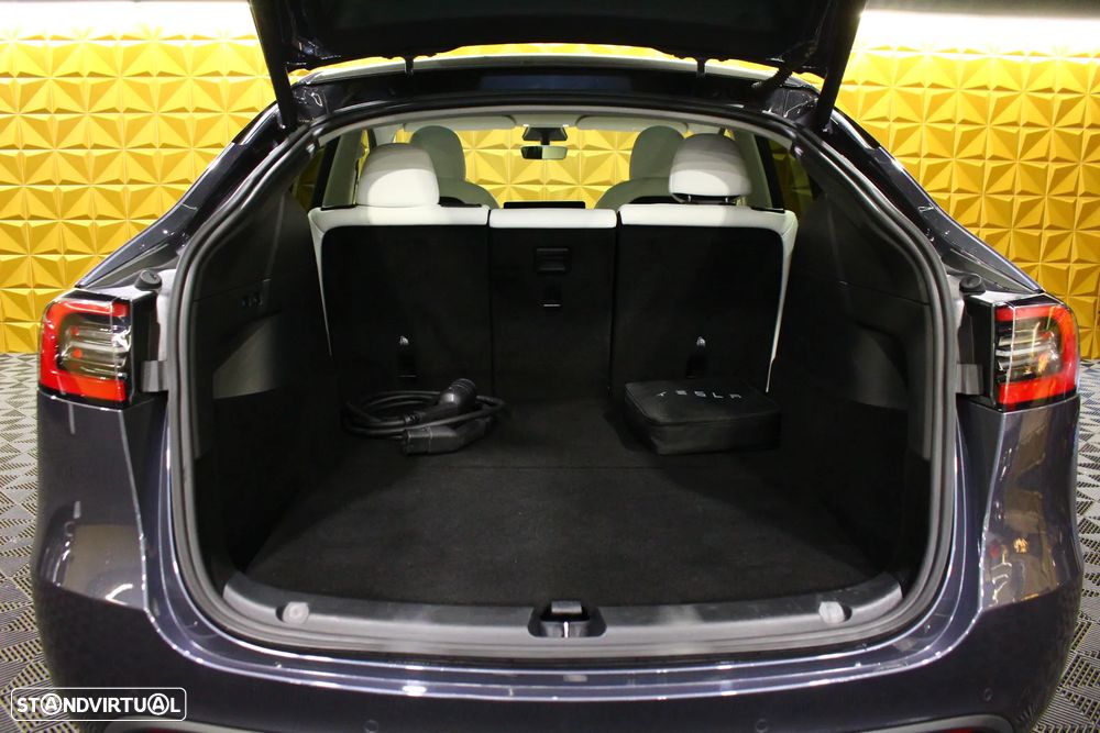 Tesla Model Y Long Range Tração Integral - 27