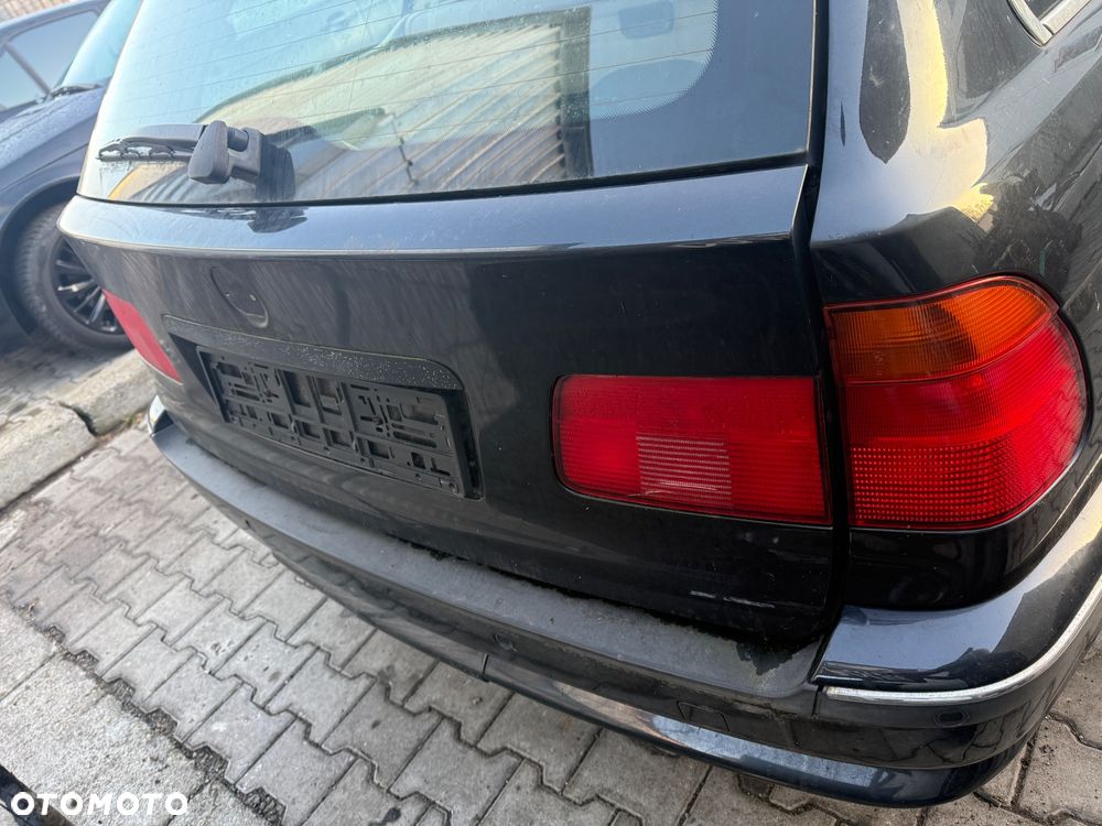 Klapa bagażnika e39 kombi bardzo Ładna ! 303 Cosmoschwarz - 2