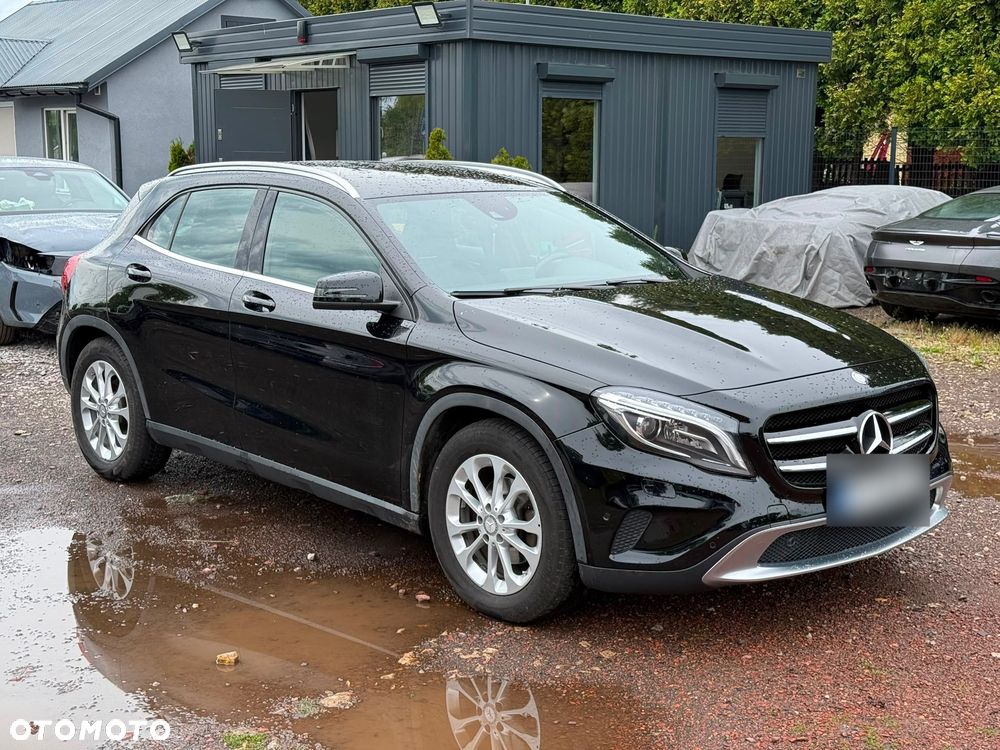 Mercedes-Benz GLA 200 7G-DCT - 6