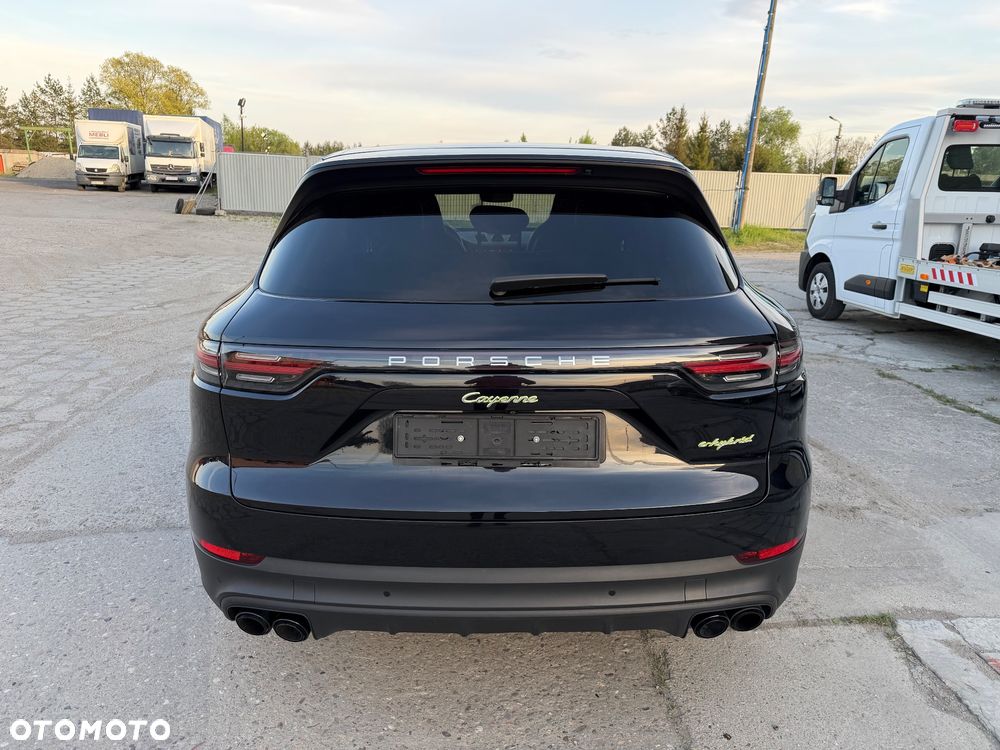 Porsche Cayenne E-Hybrid Tiptronic S Platinum Edition - 4