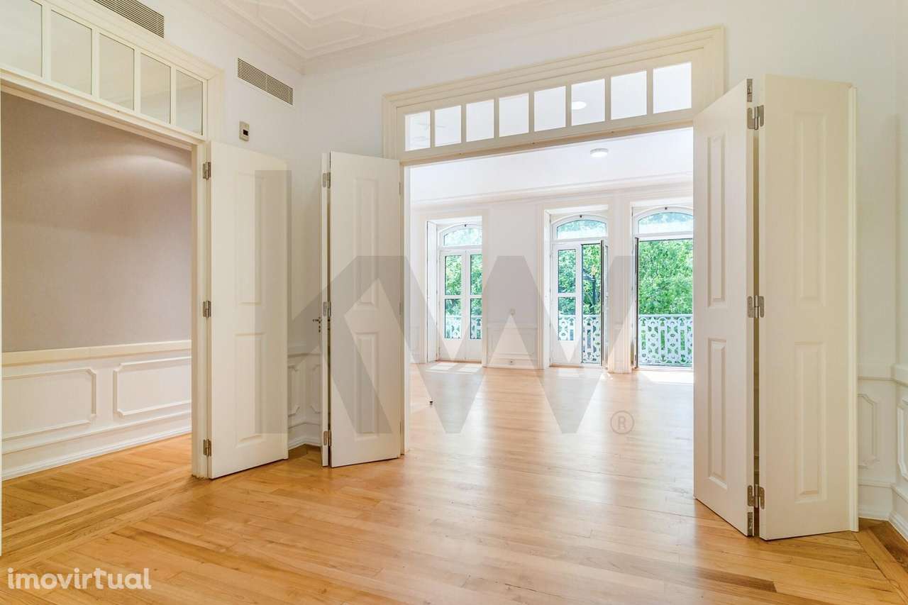 Apartamento T2 na Avenida da Liberdade - Grande imagem: 2/21