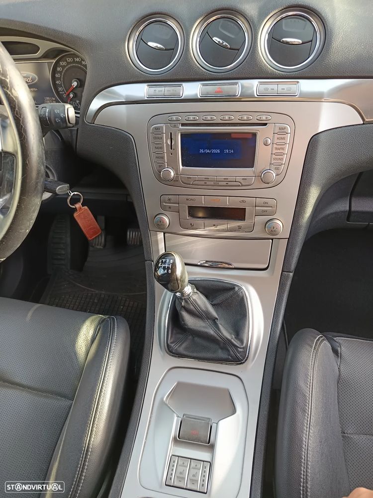 Ford S-Max 1.8 TDCi Titanium 7L - 18