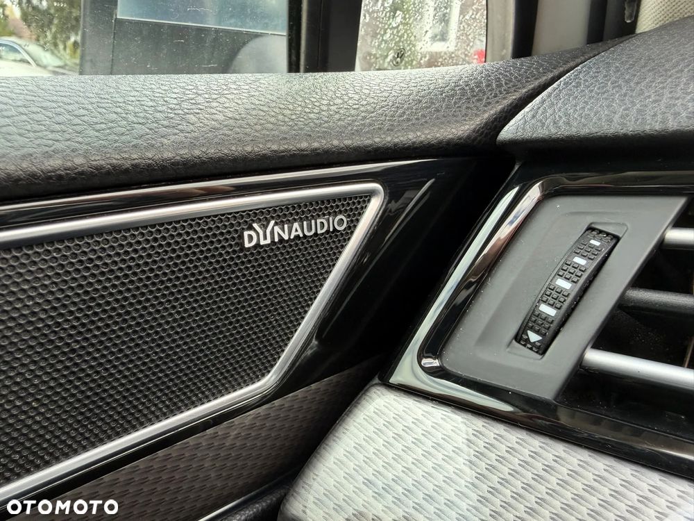 Volkswagen Passat - 20