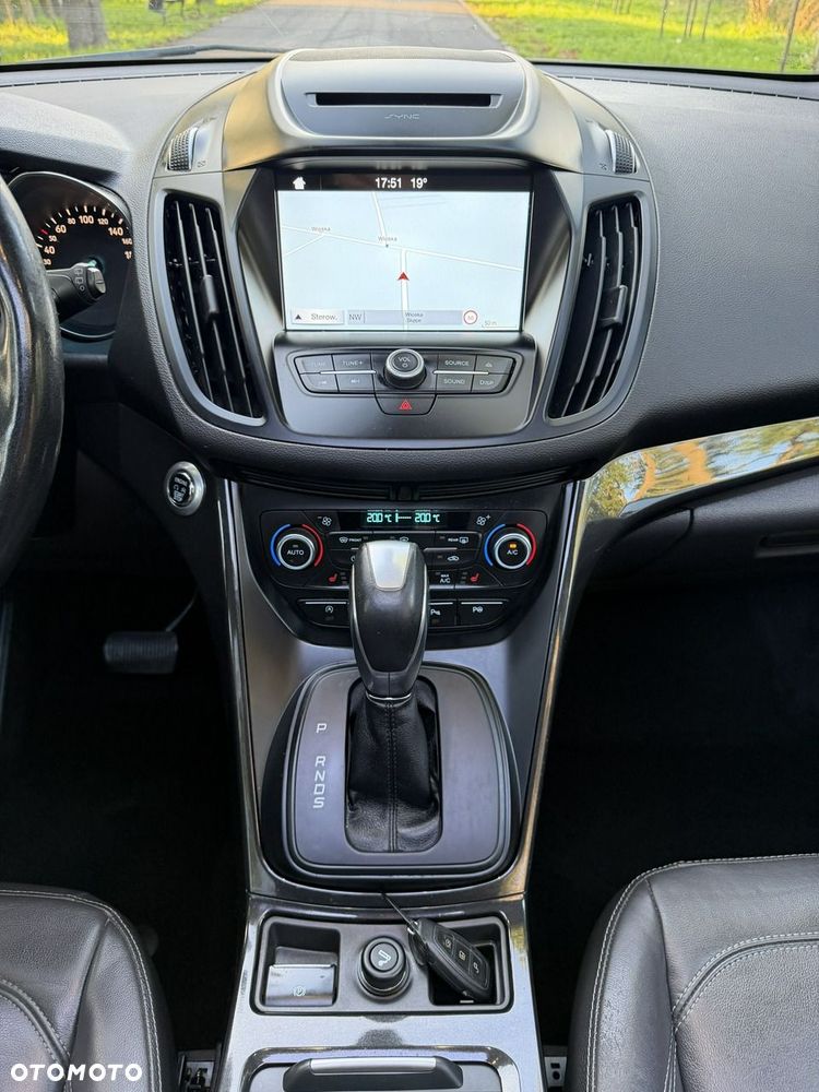 Ford Kuga - 40