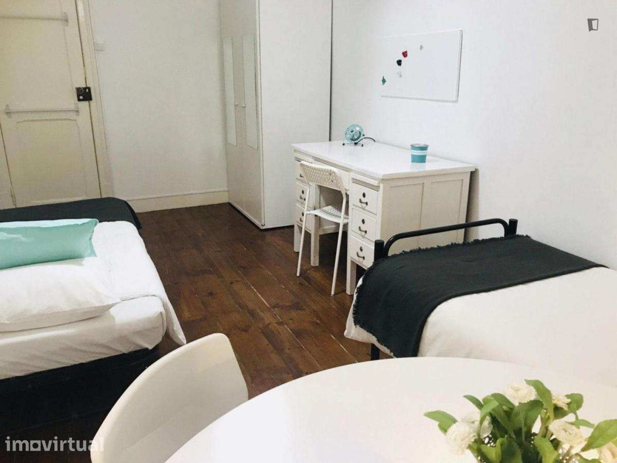Quarto - localizado em Arroios Lisbon - Grande imagem: 3/16
