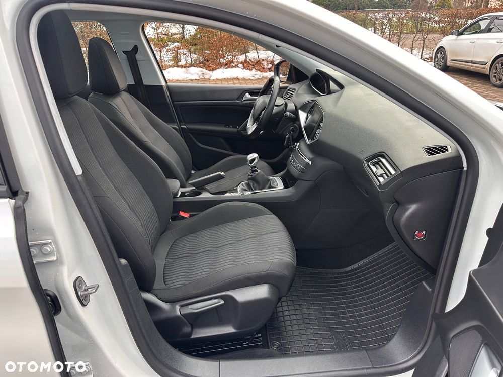 Peugeot 308 BlueHDi FAP 120 Stop&Start Active - 31