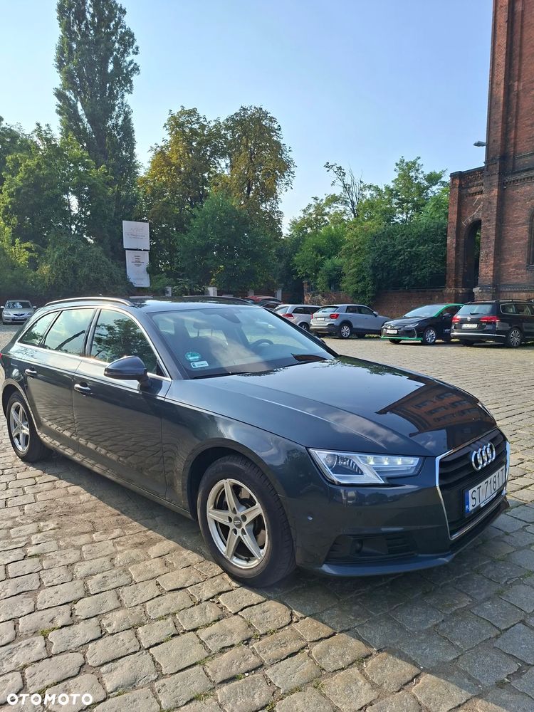Audi A4 Avant 2.0 TDI S tronic - 2