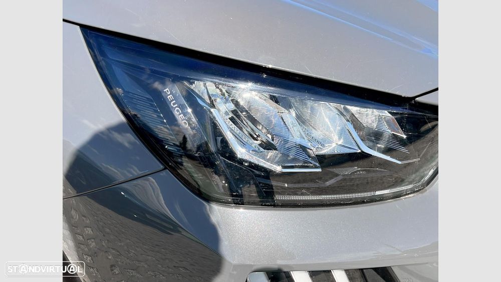 Peugeot 208 1.2 Hybrid Allure e-DCS6 - 9