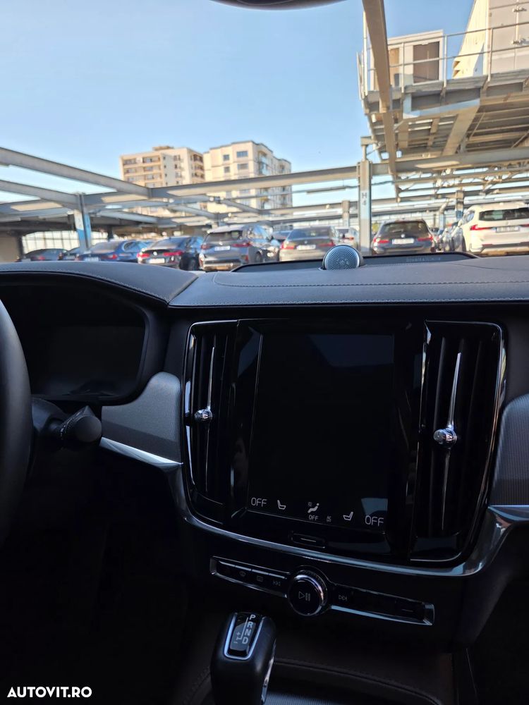 Volvo S90 D5 AWD Geartronic Inscription - 11