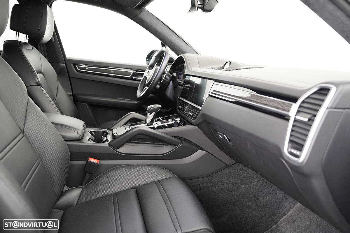 Porsche Cayenne E-Hybrid - 31