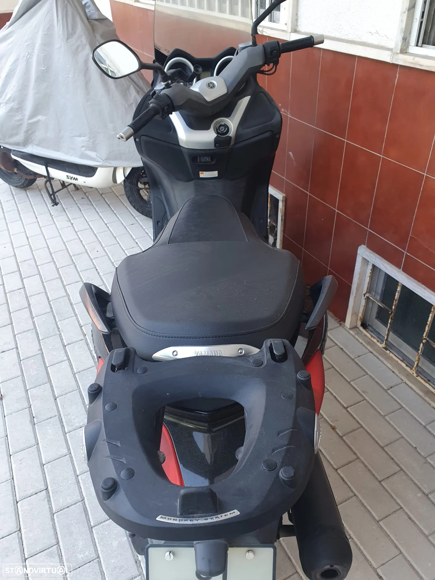 Yamaha X-Max YP 250 R - 6